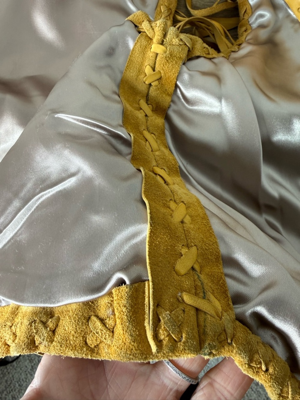 Vintage Yellow Tan Leather Suede Crop Vest Fringe Braided Seams Boho Lined Small - Picture 13 of 16